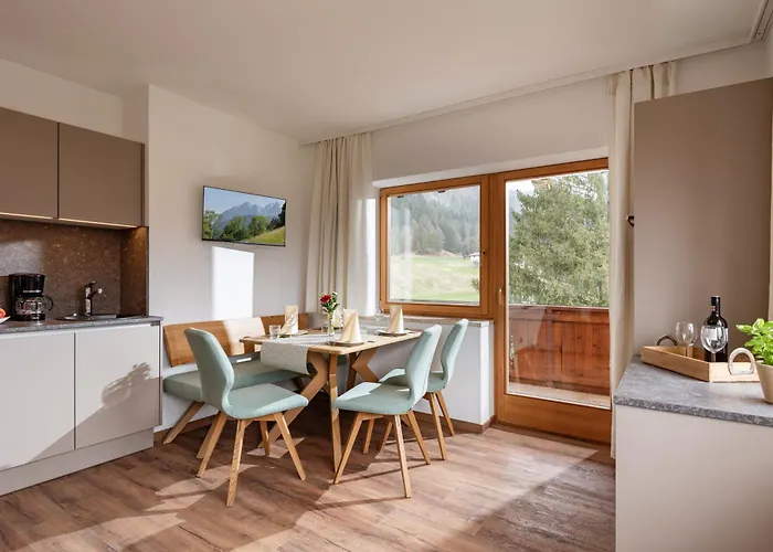 吉琳格尔旅馆 Kössen