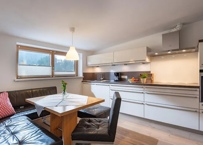 吉琳格尔旅馆 Kössen